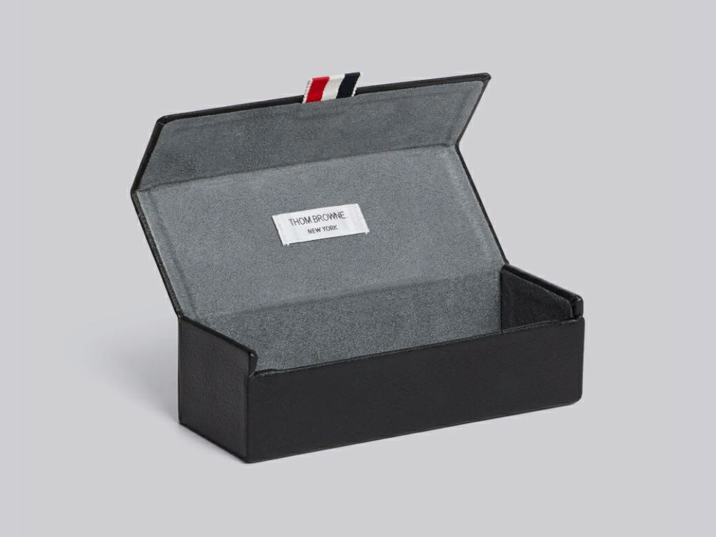 THOM BROWNE】 TB-106-A-50 ブラックエナメル&12Kゴールドカラー