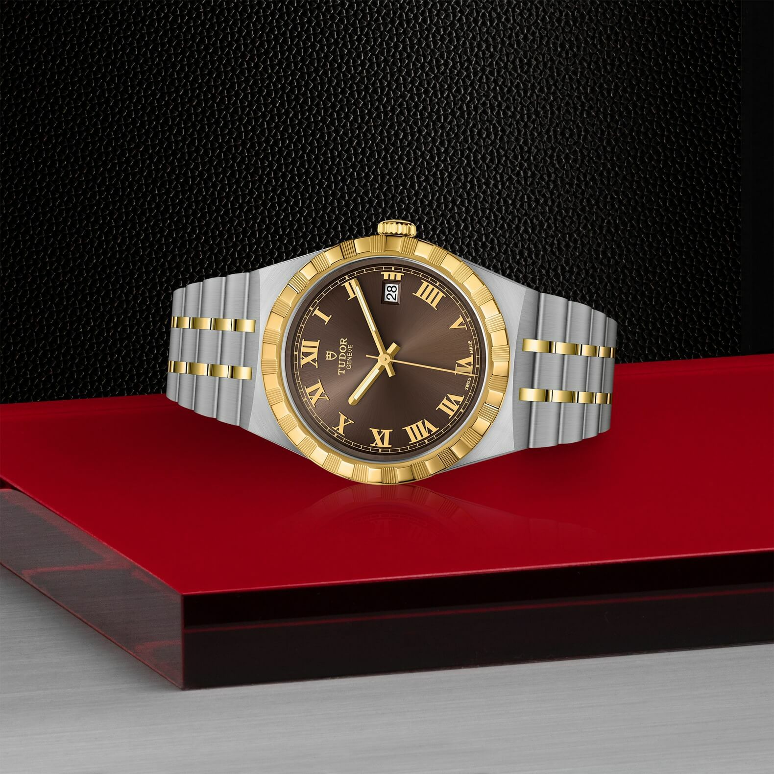 TUDOR ROYAL | TUDOR ROYAL | 岡山の正規時計宝飾専門店 | トミヤ