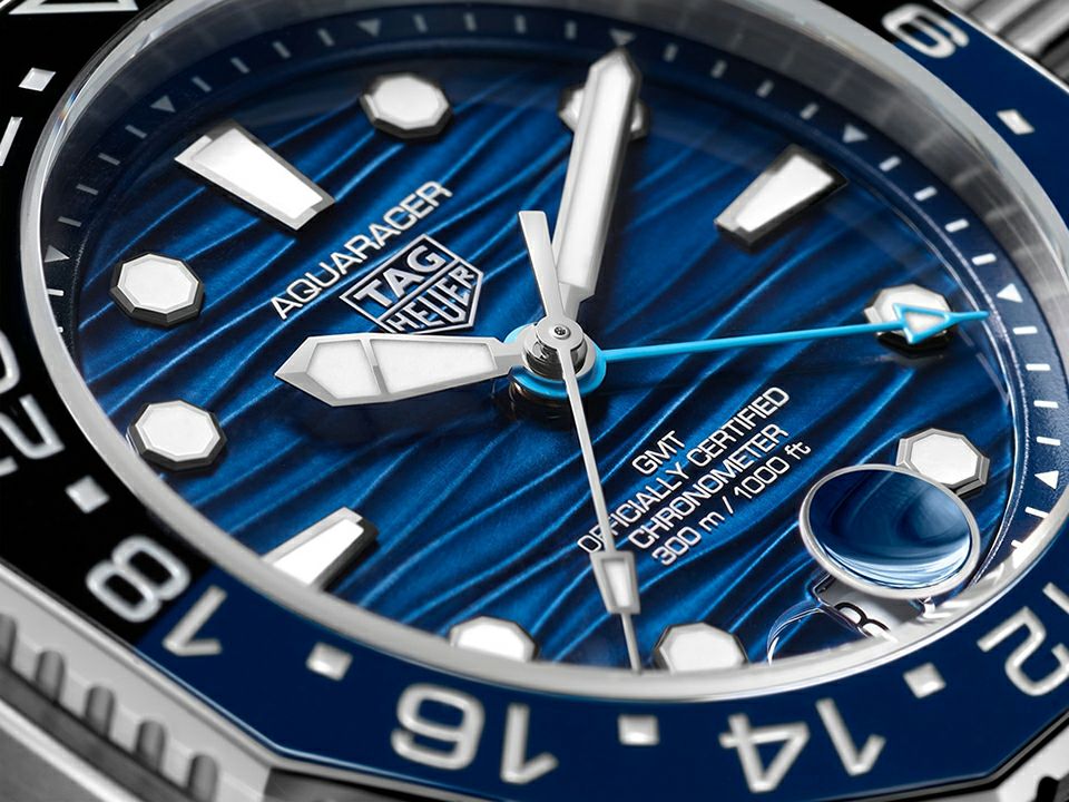TAG Heuer アクアレーサー アクアレーサー プロフェッショナル300 GMT | Aquaracer | 岡山の正規